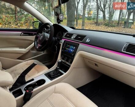 Білий Фольксваген Пассат, об'ємом двигуна 2.5 л та пробігом 190 тис. км за 10790 $, фото 32 на Automoto.ua