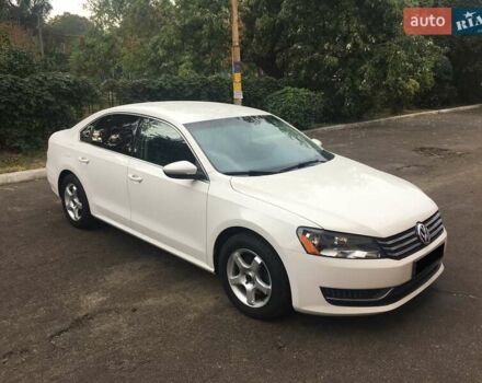 Белый Фольксваген Пассат, объемом двигателя 2.5 л и пробегом 193 тыс. км за 10200 $, фото 5 на Automoto.ua