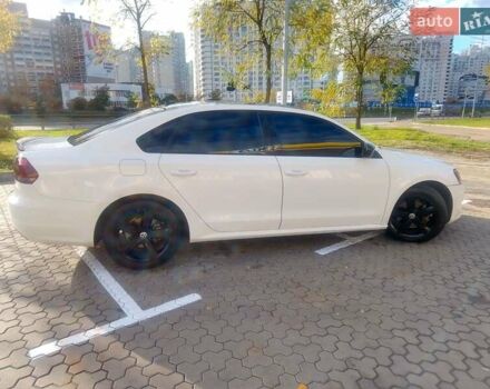 Фольксваген Пассат 2012 в Киеве на Automoto.ua Белый Фольксваген Пассат, объемом двигателя 2.48 л и пробегом 300 тыс. км за 8900 $, фото 9 на Automoto.ua