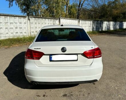 Білий Фольксваген Пассат, об'ємом двигуна 2.5 л та пробігом 209 тис. км за 9300 $, фото 3 на Automoto.ua