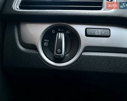 Білий Фольксваген Пассат, об'ємом двигуна 2.5 л та пробігом 322 тис. км за 9999 $, фото 24 на Automoto.ua