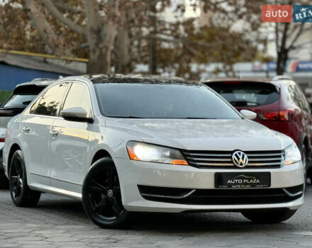 Белый Фольксваген Пассат, объемом двигателя 2.48 л и пробегом 125 тыс. км за 9900 $, фото 19 на Automoto.ua