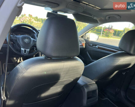 Білий Фольксваген Пассат, об'ємом двигуна 2.48 л та пробігом 264 тис. км за 10200 $, фото 12 на Automoto.ua