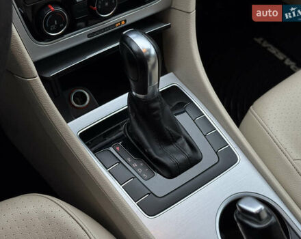 Белый Фольксваген Пассат, объемом двигателя 2.5 л и пробегом 188 тыс. км за 10590 $, фото 29 на Automoto.ua