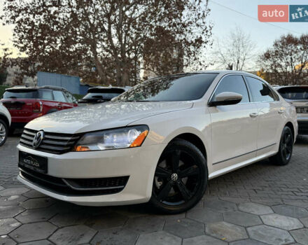 Белый Фольксваген Пассат, объемом двигателя 2.48 л и пробегом 125 тыс. км за 9900 $, фото 6 на Automoto.ua