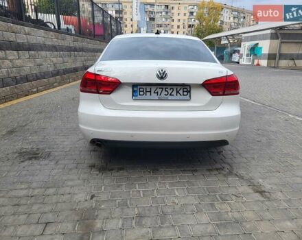 Белый Фольксваген Пассат, объемом двигателя 2.48 л и пробегом 173 тыс. км за 12300 $, фото 24 на Automoto.ua