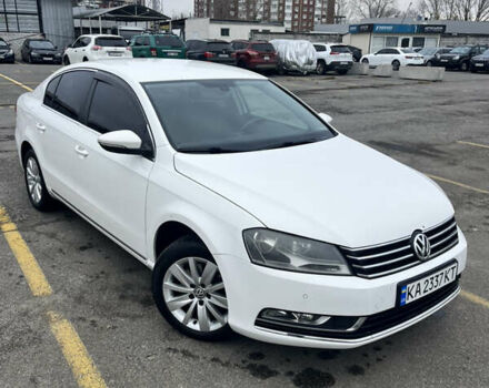 Білий Фольксваген Пассат, об'ємом двигуна 1.8 л та пробігом 146 тис. км за 11400 $, фото 12 на Automoto.ua