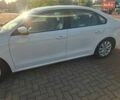 Белый Фольксваген Пассат, объемом двигателя 2.5 л и пробегом 240 тыс. км за 8300 $, фото 1 на Automoto.ua