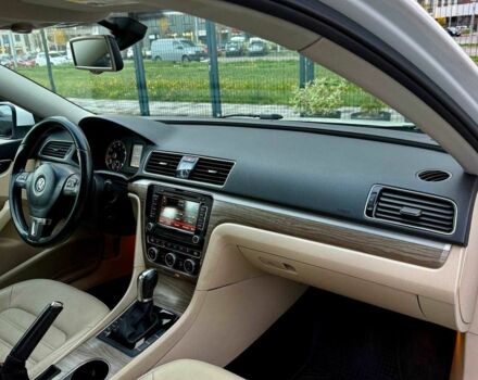 Фольксваген Пассат 2012 в Киеве на Automoto.ua Белый Фольксваген Пассат, объемом двигателя 3.6 л и пробегом 137 тыс. км за 10900 $, фото 18 на Automoto.ua
