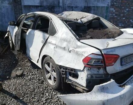 Білий Фольксваген Пассат, об'ємом двигуна 2.5 л та пробігом 280 тис. км за 3000 $, фото 5 на Automoto.ua