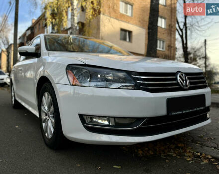 Білий Фольксваген Пассат, об'ємом двигуна 2.5 л та пробігом 322 тис. км за 9999 $, фото 14 на Automoto.ua