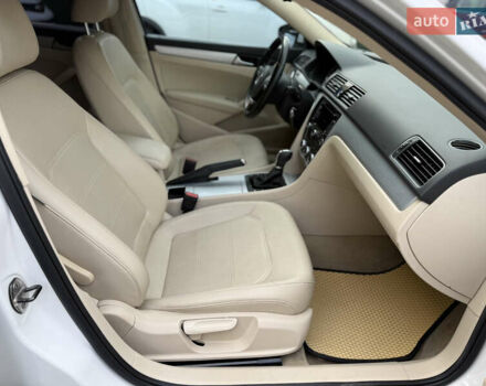 Белый Фольксваген Пассат, объемом двигателя 2.48 л и пробегом 125 тыс. км за 9900 $, фото 33 на Automoto.ua