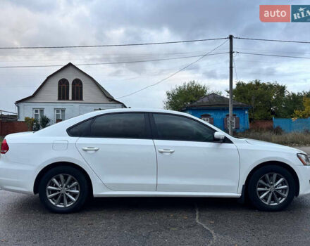 Белый Фольксваген Пассат, объемом двигателя 2.48 л и пробегом 272 тыс. км за 9850 $, фото 6 на Automoto.ua