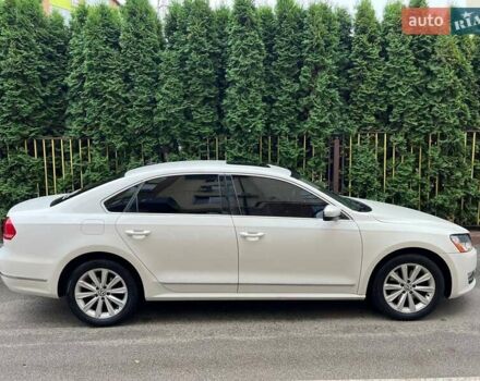 Білий Фольксваген Пассат, об'ємом двигуна 2.48 л та пробігом 217 тис. км за 9400 $, фото 14 на Automoto.ua