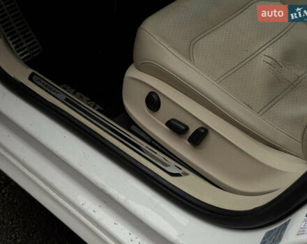 Белый Фольксваген Пассат, объемом двигателя 2.5 л и пробегом 188 тыс. км за 10590 $, фото 26 на Automoto.ua