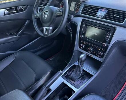 Білий Фольксваген Пассат, об'ємом двигуна 2.5 л та пробігом 249 тис. км за 9500 $, фото 12 на Automoto.ua