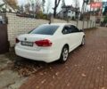 Білий Фольксваген Пассат, об'ємом двигуна 2.48 л та пробігом 240 тис. км за 9500 $, фото 3 на Automoto.ua