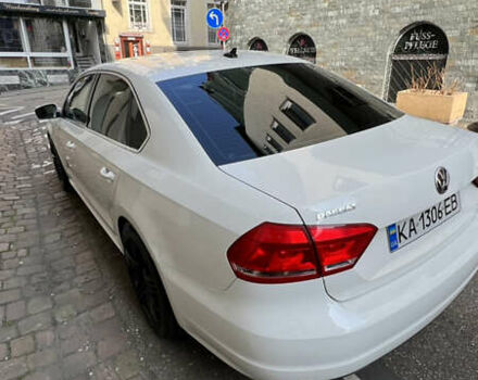 Белый Фольксваген Пассат, объемом двигателя 2.5 л и пробегом 201 тыс. км за 10300 $, фото 6 на Automoto.ua