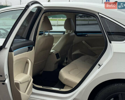 Белый Фольксваген Пассат, объемом двигателя 2.5 л и пробегом 188 тыс. км за 10590 $, фото 37 на Automoto.ua