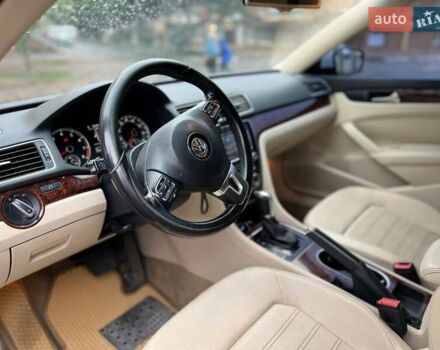 Білий Фольксваген Пассат, об'ємом двигуна 2.48 л та пробігом 217 тис. км за 9400 $, фото 5 на Automoto.ua