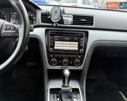 Білий Фольксваген Пассат, об'ємом двигуна 2.5 л та пробігом 239 тис. км за 9300 $, фото 20 на Automoto.ua