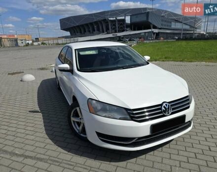 Белый Фольксваген Пассат, объемом двигателя 2.5 л и пробегом 155 тыс. км за 11500 $, фото 14 на Automoto.ua