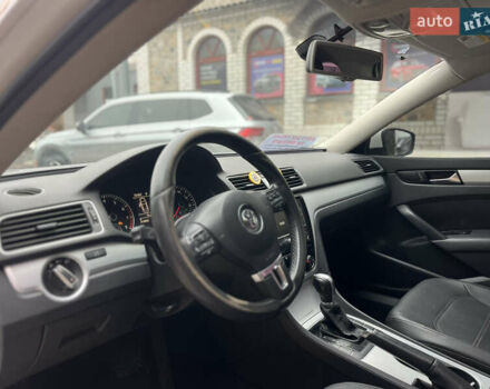 Белый Фольксваген Пассат, объемом двигателя 2.48 л и пробегом 213 тыс. км за 9400 $, фото 12 на Automoto.ua