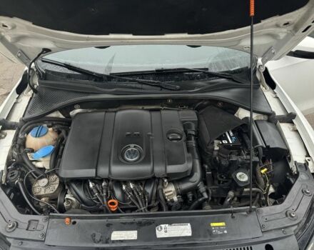 Белый Фольксваген Пассат, объемом двигателя 2.5 л и пробегом 201 тыс. км за 10400 $, фото 10 на Automoto.ua