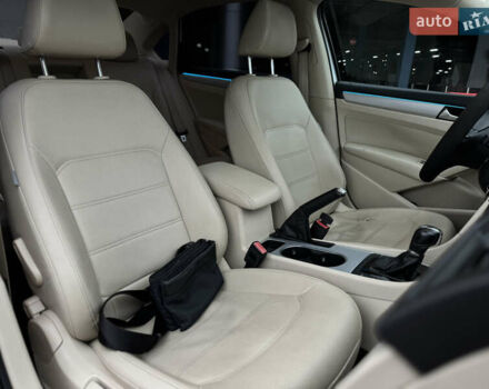 Белый Фольксваген Пассат, объемом двигателя 2.5 л и пробегом 188 тыс. км за 10590 $, фото 55 на Automoto.ua