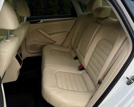 Фольксваген Пассат 2012 в Киеве на Automoto.ua Белый Фольксваген Пассат, объемом двигателя 3.6 л и пробегом 137 тыс. км за 10900 $, фото 17 на Automoto.ua