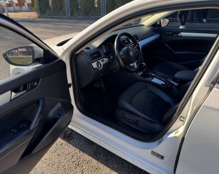 Білий Фольксваген Пассат, об'ємом двигуна 2.5 л та пробігом 173 тис. км за 8200 $, фото 11 на Automoto.ua