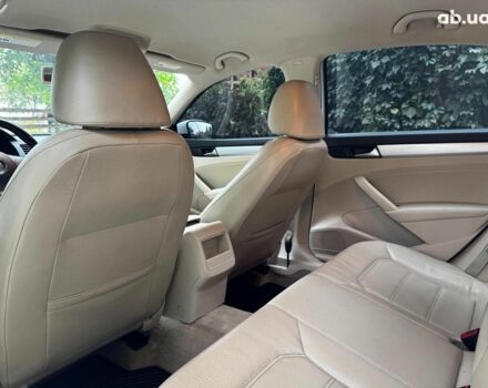 Белый Фольксваген Пассат, объемом двигателя 2.5 л и пробегом 225 тыс. км за 10590 $, фото 21 на Automoto.ua