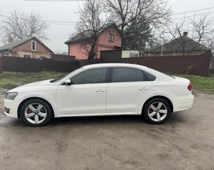 Белый Фольксваген Пассат, объемом двигателя 2.5 л и пробегом 201 тыс. км за 10400 $, фото 1 на Automoto.ua