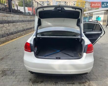 Белый Фольксваген Пассат, объемом двигателя 2.48 л и пробегом 173 тыс. км за 12300 $, фото 15 на Automoto.ua