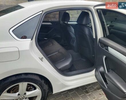 Белый Фольксваген Пассат, объемом двигателя 2.48 л и пробегом 173 тыс. км за 12300 $, фото 26 на Automoto.ua