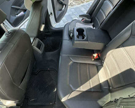 Білий Фольксваген Пассат, об'ємом двигуна 2.46 л та пробігом 241 тис. км за 9100 $, фото 15 на Automoto.ua