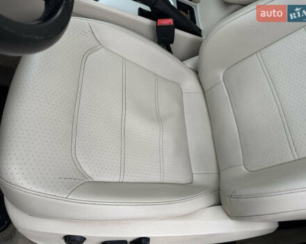 Белый Фольксваген Пассат, объемом двигателя 2.5 л и пробегом 249 тыс. км за 9900 $, фото 6 на Automoto.ua