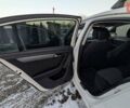 Белый Фольксваген Пассат, объемом двигателя 2 л и пробегом 342 тыс. км за 9700 $, фото 49 на Automoto.ua