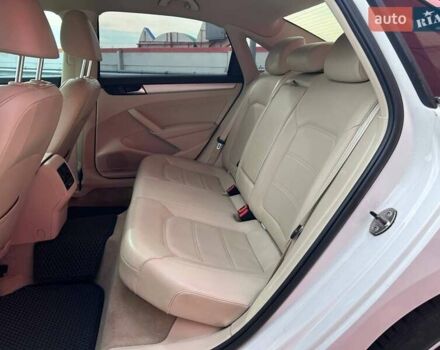 Білий Фольксваген Пассат, об'ємом двигуна 2.5 л та пробігом 158 тис. км за 11290 $, фото 9 на Automoto.ua