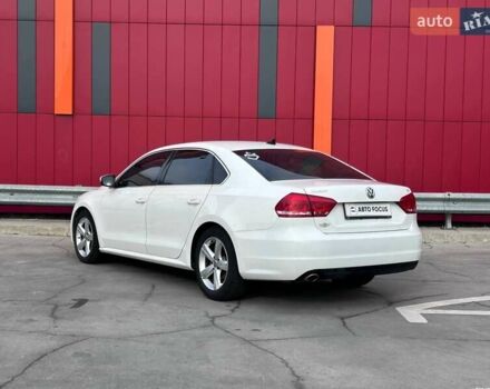 Білий Фольксваген Пассат, об'ємом двигуна 2.5 л та пробігом 158 тис. км за 11290 $, фото 5 на Automoto.ua
