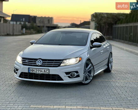 Фольксваген Пассат 2013 в Одессе на Automoto.ua Белый Фольксваген Пассат, объемом двигателя 1.98 л и пробегом 150 тыс. км за 12500 $, фото 1 на Automoto.ua
