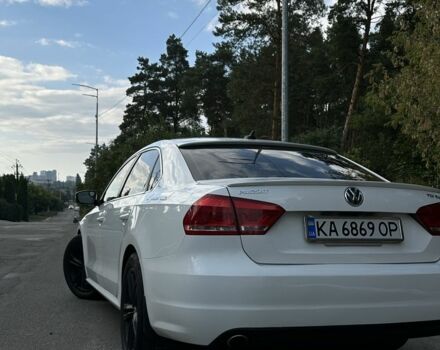 Білий Фольксваген Пассат, об'ємом двигуна 2 л та пробігом 369 тис. км за 10000 $, фото 5 на Automoto.ua