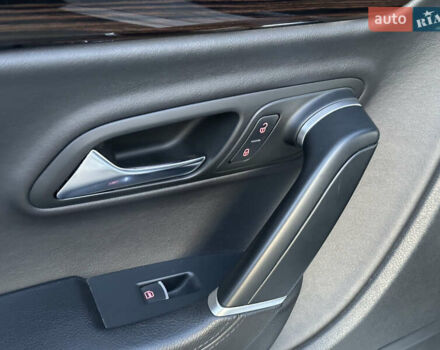 Фольксваген Пассат 2013 в Одессе на Automoto.ua Белый Фольксваген Пассат, объемом двигателя 1.98 л и пробегом 150 тыс. км за 12500 $, фото 30 на Automoto.ua