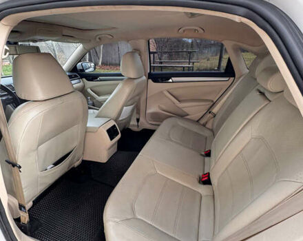 Белый Фольксваген Пассат, объемом двигателя 1.8 л и пробегом 133 тыс. км за 11500 $, фото 6 на Automoto.ua