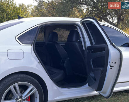 Фольксваген Пассат 2013 в Вышгороде на Automoto.ua Белый Фольксваген Пассат, объемом двигателя 1.97 л и пробегом 102 тыс. км за 14000 $, фото 17 на Automoto.ua