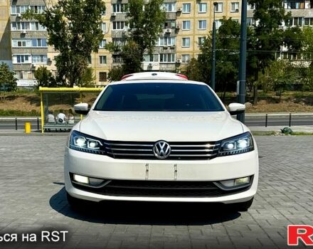 Білий Фольксваген Пассат, об'ємом двигуна 2.5 л та пробігом 280 тис. км за 9500 $, фото 1 на Automoto.ua