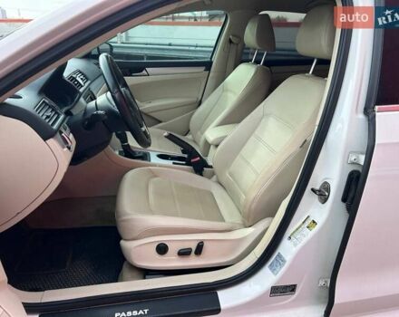 Білий Фольксваген Пассат, об'ємом двигуна 2.5 л та пробігом 158 тис. км за 11290 $, фото 11 на Automoto.ua