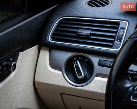 Белый Фольксваген Пассат, объемом двигателя 2 л и пробегом 149 тыс. км за 13250 $, фото 36 на Automoto.ua