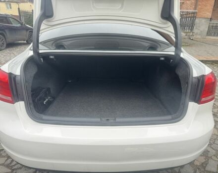 Белый Фольксваген Пассат, объемом двигателя 1.8 л и пробегом 261 тыс. км за 11500 $, фото 5 на Automoto.ua