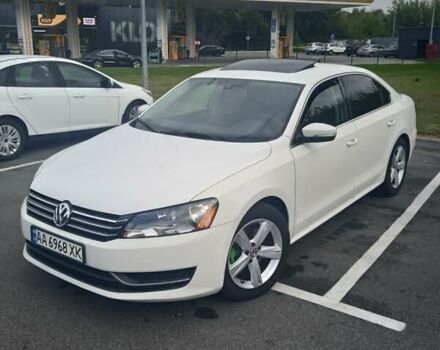 Білий Фольксваген Пассат, об'ємом двигуна 2.5 л та пробігом 174 тис. км за 11700 $, фото 3 на Automoto.ua